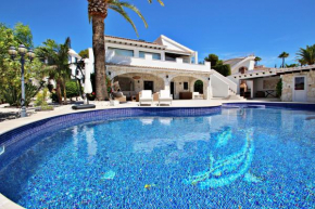 Relaxa - modern Villa with private pool & sea views in Benissa